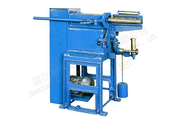 Yarn winding machine